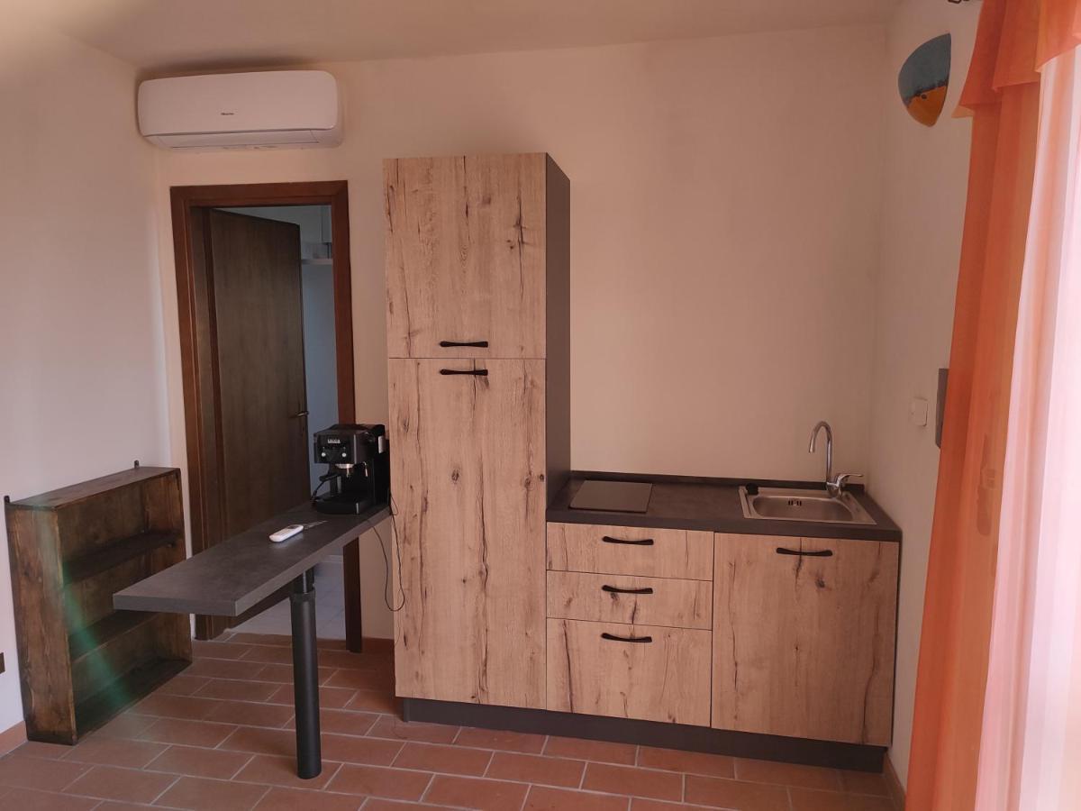 B&B Casale Roshlee Gualdo Cattaneo Luaran gambar