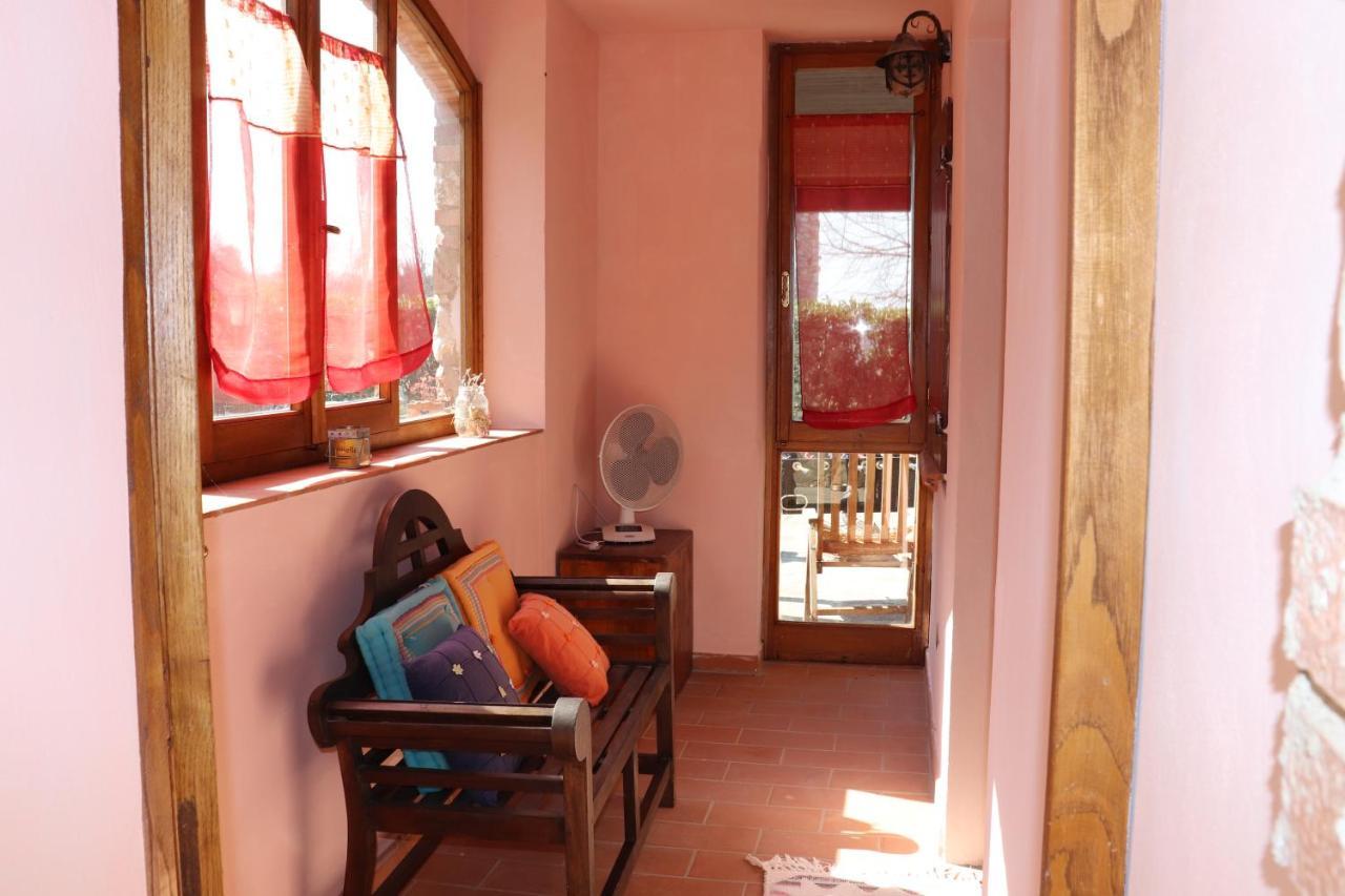 B&B Casale Roshlee Gualdo Cattaneo Luaran gambar