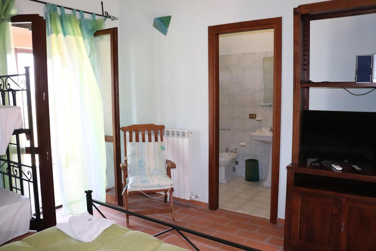 B&B Casale Roshlee Gualdo Cattaneo Luaran gambar