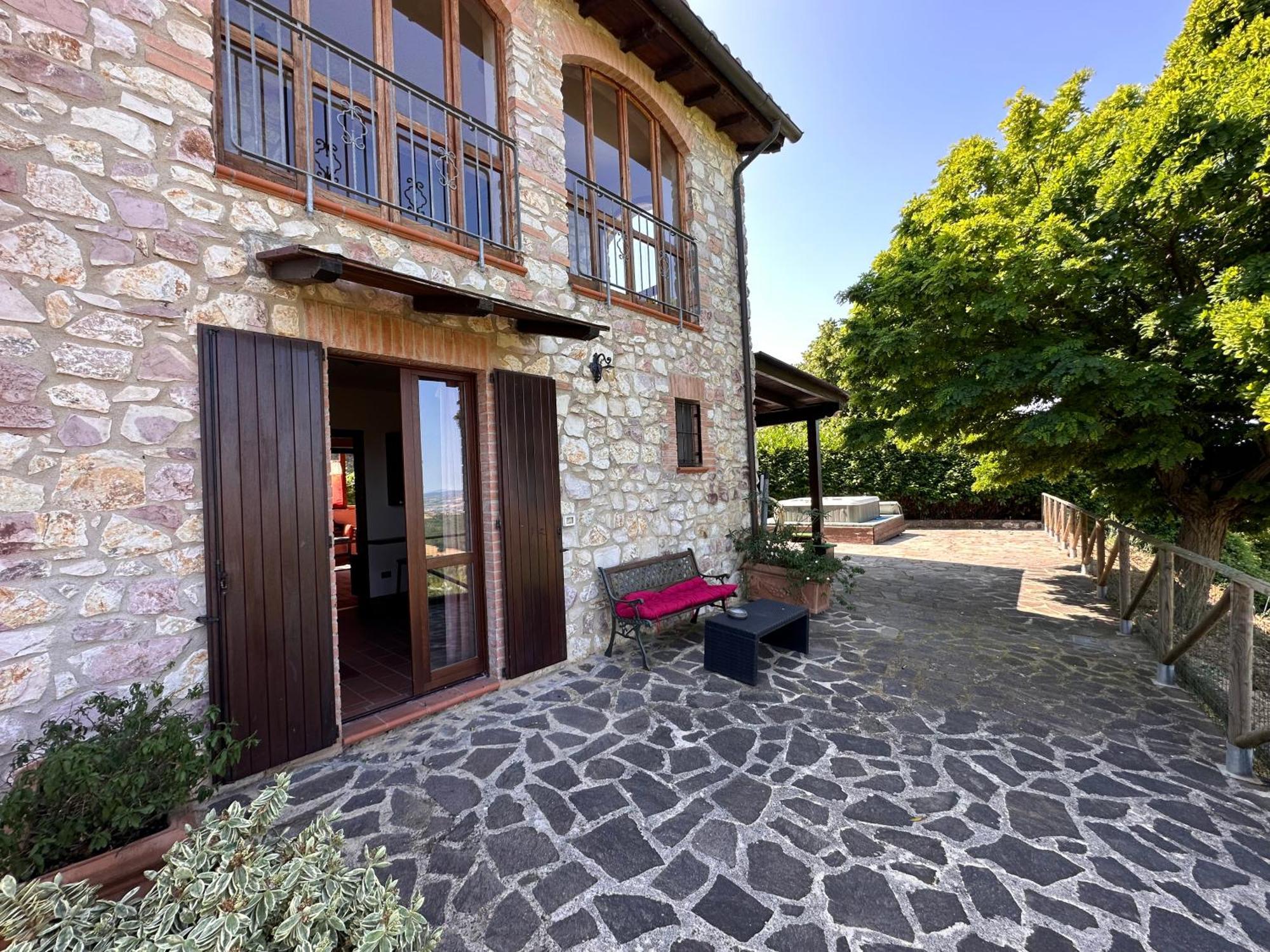 B&B Casale Roshlee Gualdo Cattaneo Luaran gambar